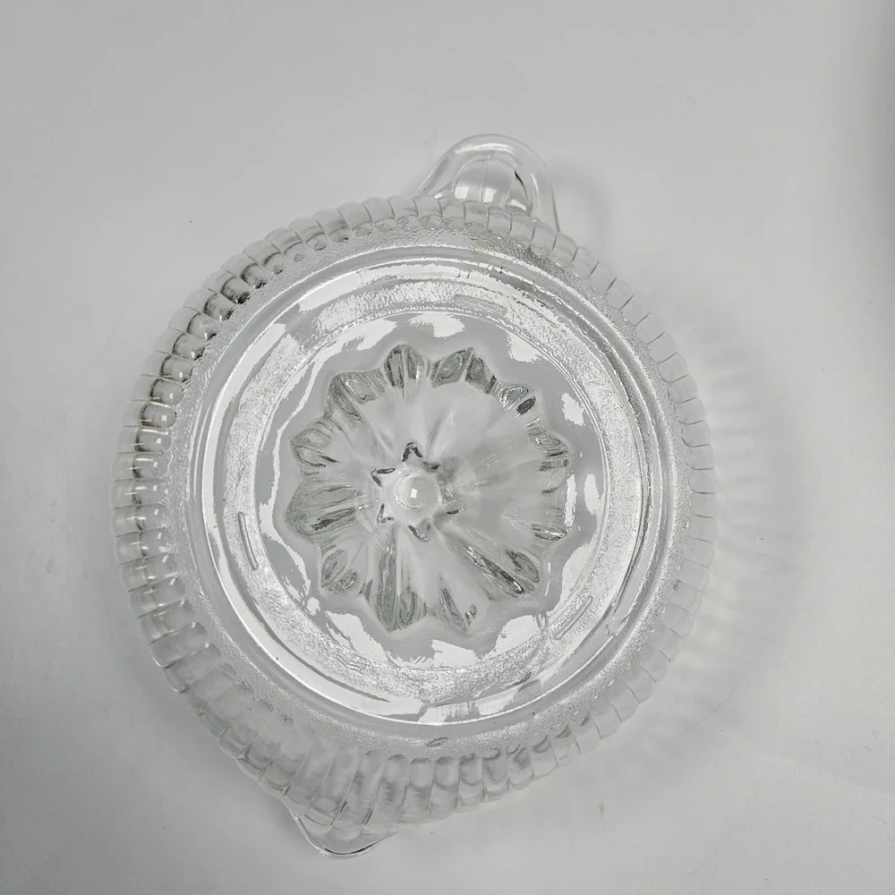 Vintage Pressed‎ Glass Clear Juicer Orange Lemon Citrus Reamer W/ Handle Spout